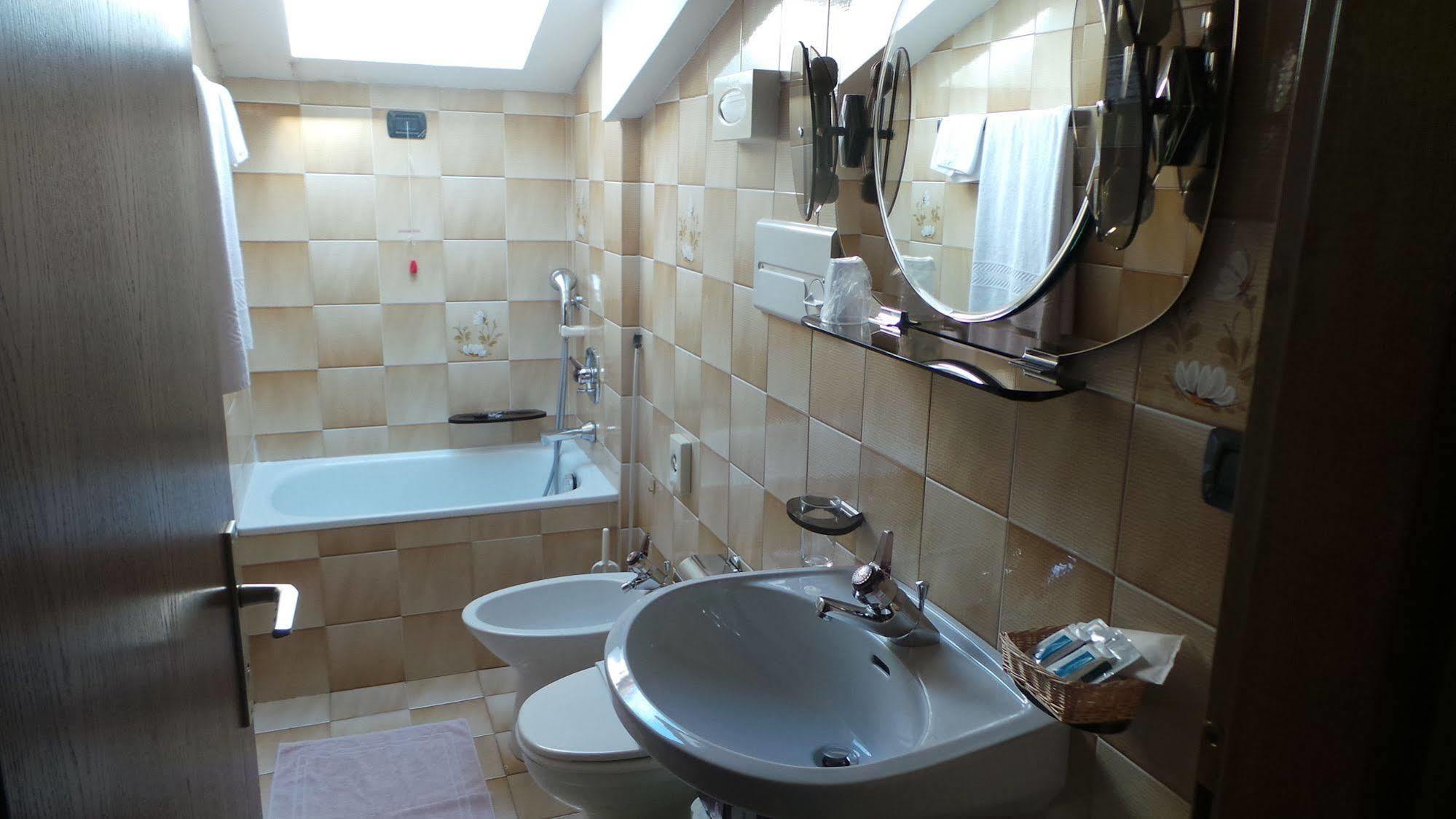 Albergo Antico Predazzo Buitenkant foto