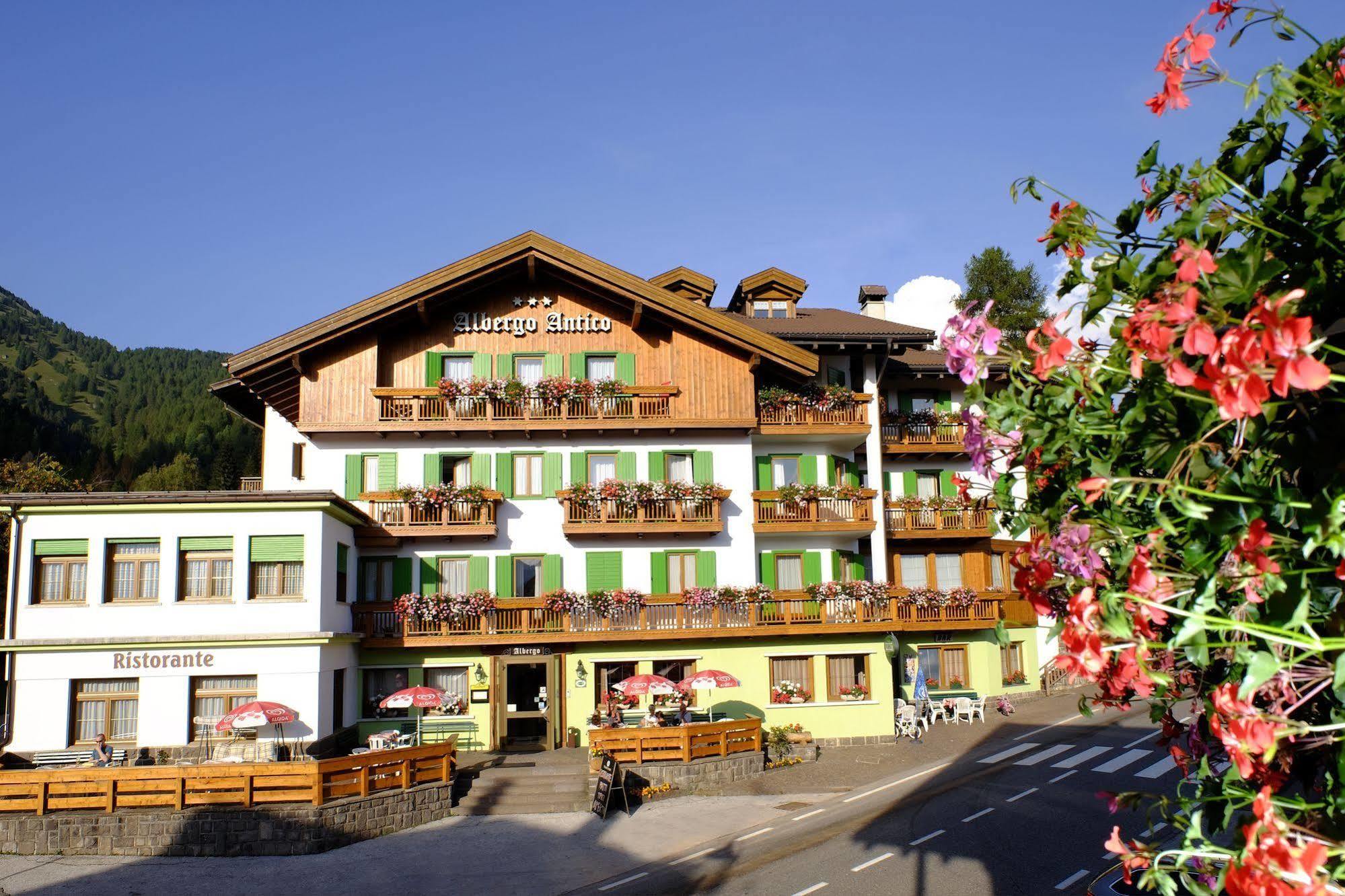 Albergo Antico Predazzo Buitenkant foto